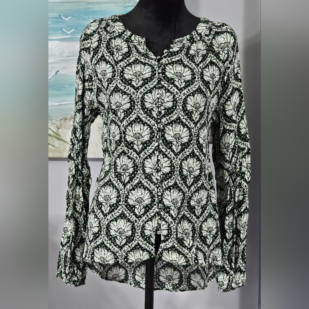 WHBM Long Sleeve High-Low Printed Blouse Sz Medium